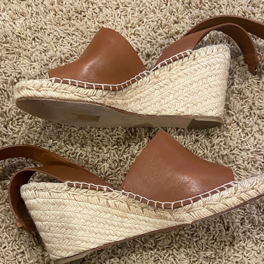 Celine - Picture 4 of 12